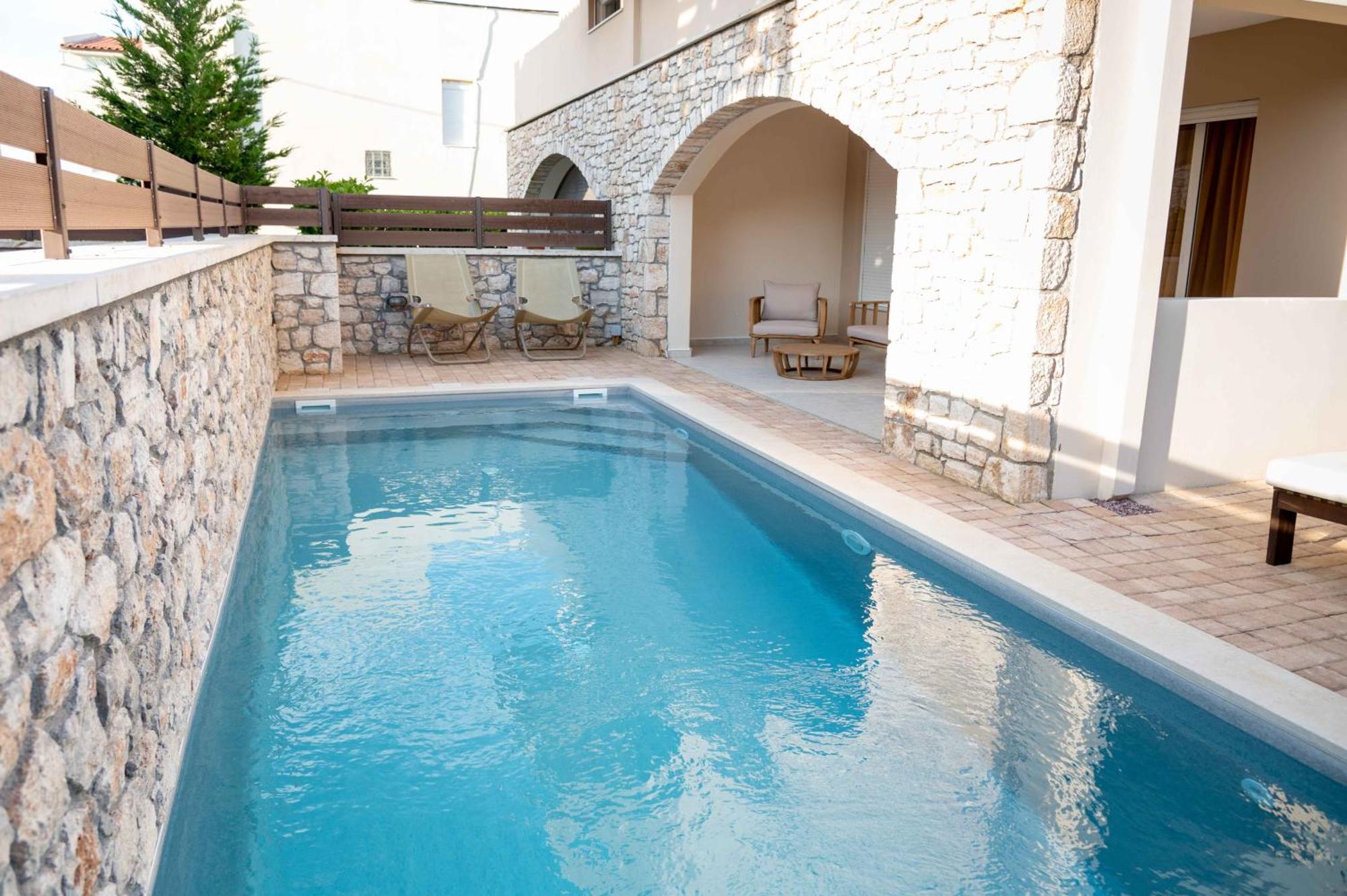 Lydia's 2 With Private Pool * Melission